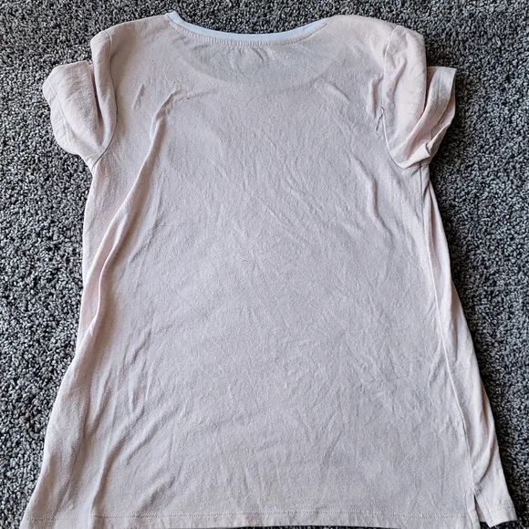 Old Navy Soft Tee - Medium Slim Fit - Picture 4 of 5